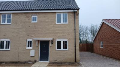 Aelric Avenue Front view